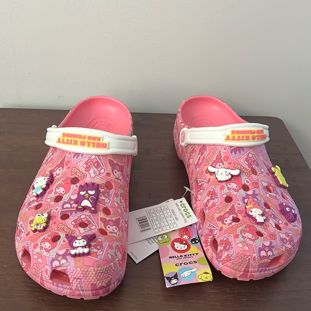 HELLO KITTY AND FRIENDS CLASSIC CLOG Crocs  men’s NWT 100% Authentic!